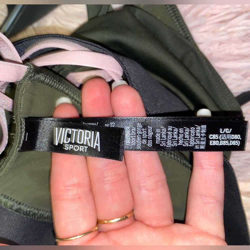 EUC — Victoria Secret (Sport edition) - sports bra - Picture 3 of 3